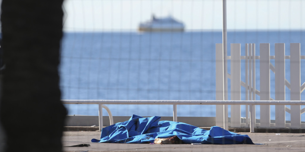 <<Courir! ils tirent, ils tirent!>> Nizza, 14 Luglio: noi c’eravamo.